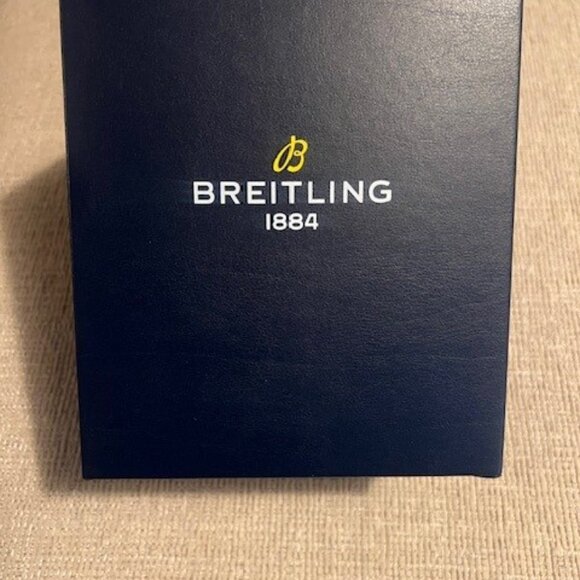 NWOT - Breitling Superocean Heritage AB2010, Black dial, Silver mesh bracelet - Picture 8 of 9